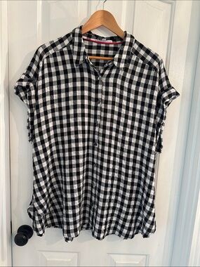 Jane and Delancey Black and White Gingham Button-Down Shirt